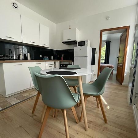 Appartement Le Petit Charcot Charleville-Mézières Exteriör bild