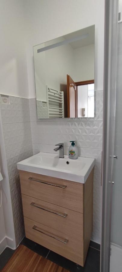 Appartement Le Petit Charcot Charleville-Mézières Exteriör bild