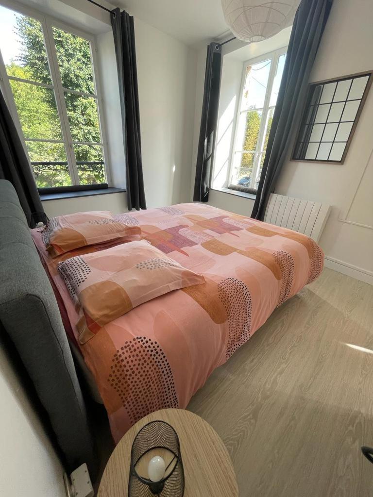 Appartement Le Petit Charcot Charleville-Mézières Exteriör bild